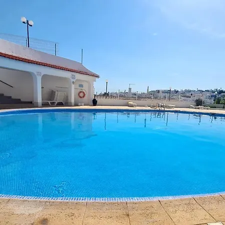 T3 Centro De Com Piscina Апартаменты *